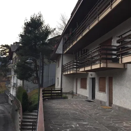 아파트 Trilocale Soleil 폰테디레뇨